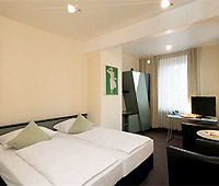 Monopol Hotel