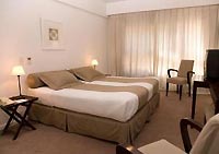 Loi Suites Esmeralda