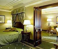 River Château Hotel
