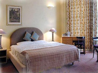 Blue Bells Hotel