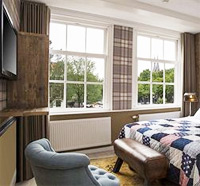 Chic & Basic Amsterdam Hotel