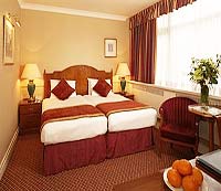 The Bull Gerrards Cross Hotel