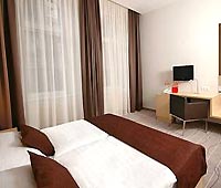 Promenade City Hotel