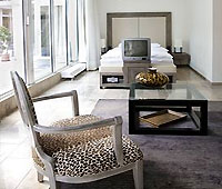 Burns Art & Culture Suitehotel