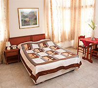 Arlozorov Suites Hotel
