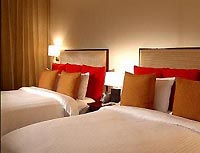 On The Ave Hotel