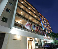 Mayflower Hotel
