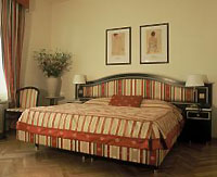 Elysee Hotel