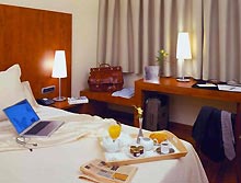 Acevi Villarroel Hotel